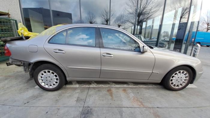 Mercedes E-Klasse V558