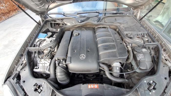 Mercedes E-Klasse V558