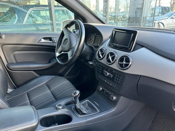 Mercedes B-Klasse V568