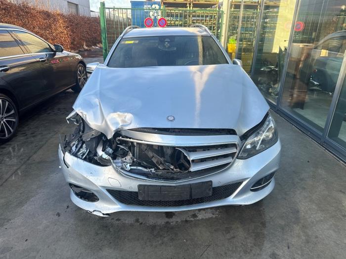 Mercedes E-Klasse V569