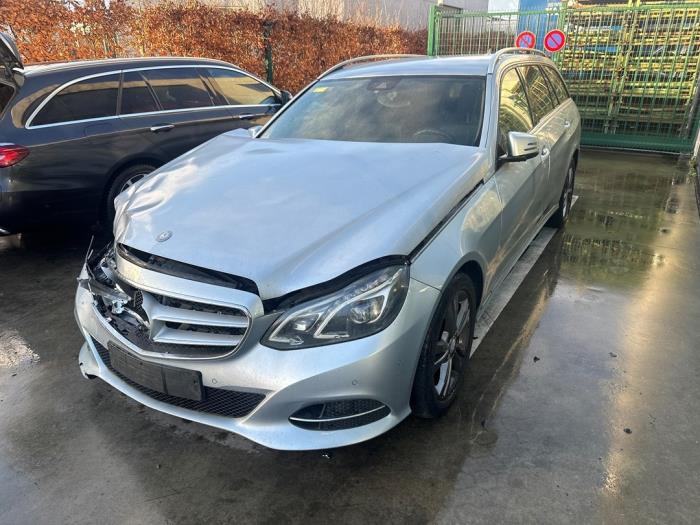 Mercedes E-Klasse V569