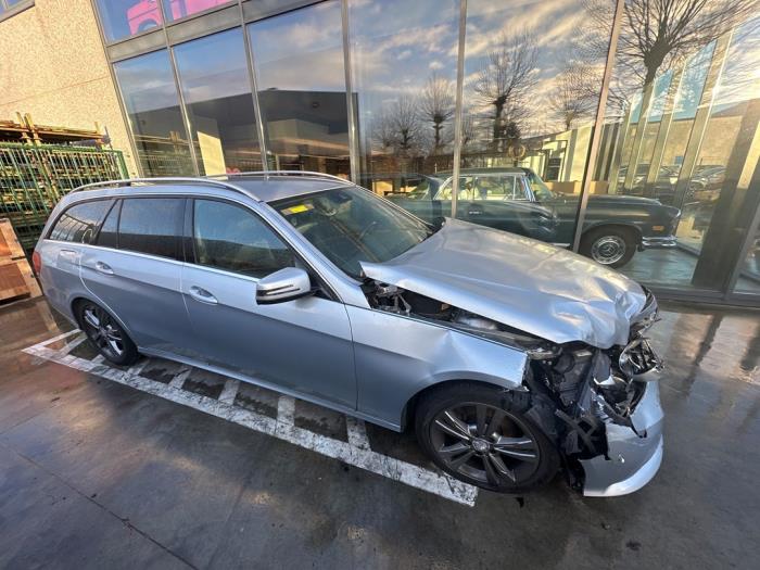 Mercedes E-Klasse V569