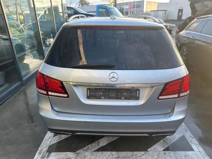 Mercedes E-Klasse V569