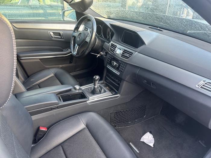 Mercedes E-Klasse V569