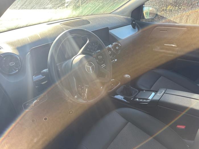 Mercedes B-Klasse V570