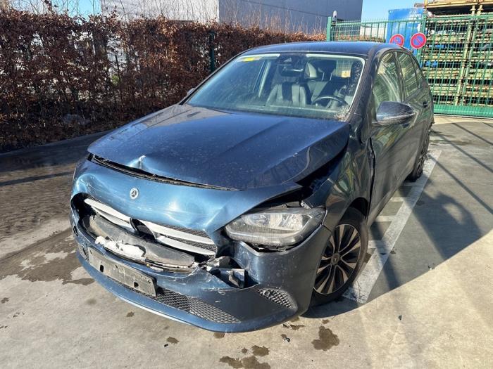 Mercedes B-Klasse V570