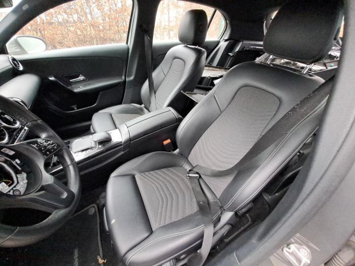 Mercedes A-Klasse V579