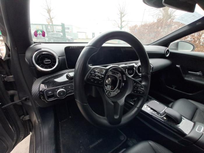 Mercedes A-Klasse V579