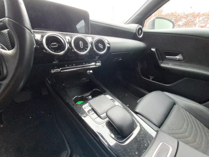 Mercedes A-Klasse V579