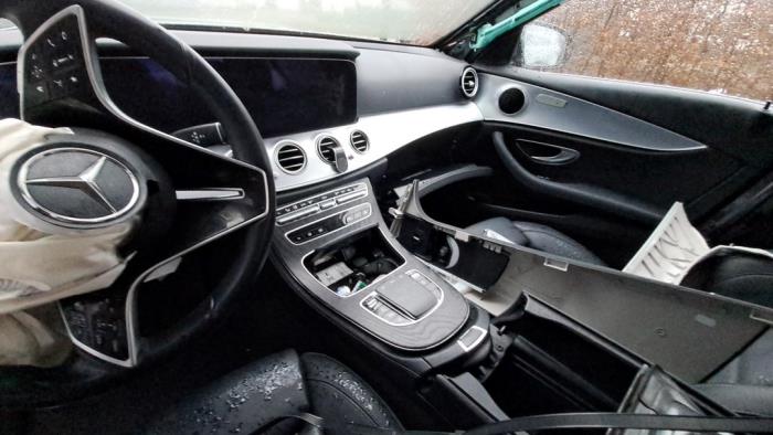 Mercedes E-Klasse V584