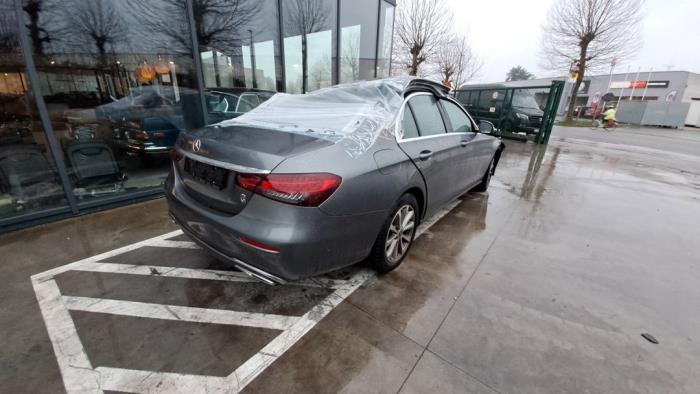 Mercedes E-Klasse V584