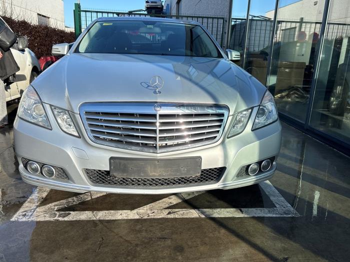 Mercedes E-Klasse V600