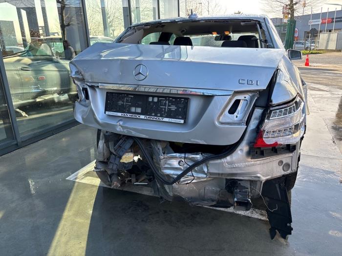 Mercedes E-Klasse V600