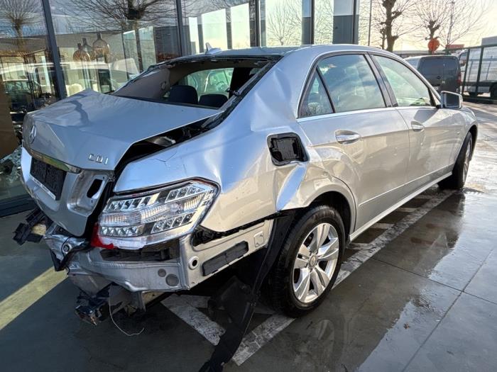 Mercedes E-Klasse V600