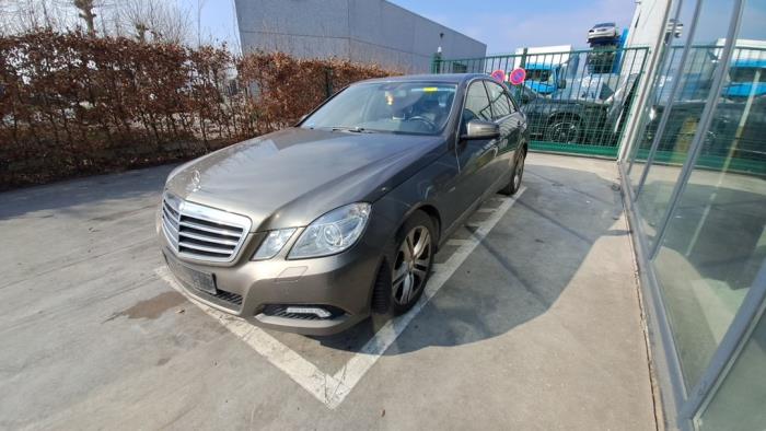 Mercedes E-Klasse V606