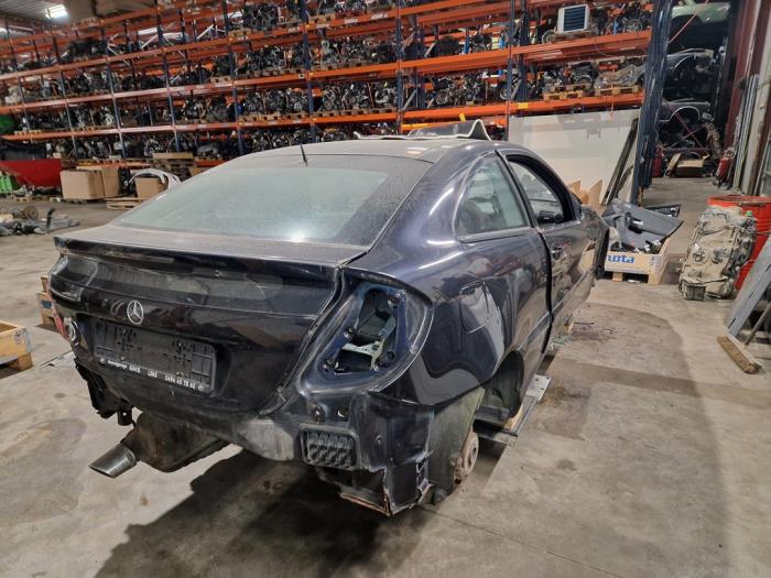 Mercedes C-Klasse V650