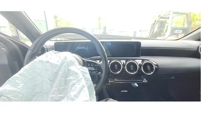 Mercedes A-Klasse V658