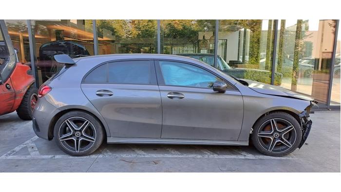 Mercedes A-Klasse V667