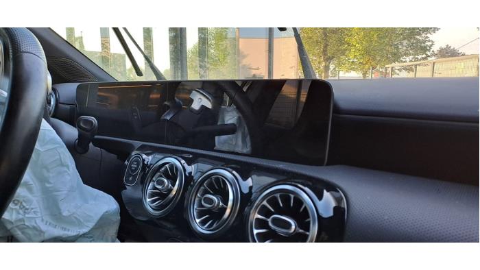 Mercedes A-Klasse V667