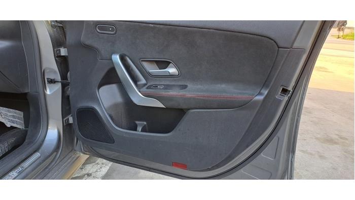 Mercedes A-Klasse V667