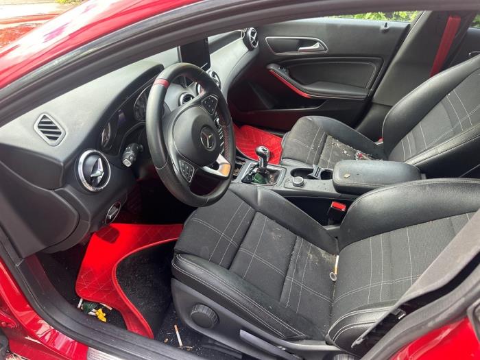 Mercedes CLA 2.2 CLA-200 CDI, 200 d 16V Sloopvoertuig (2016, Rood)