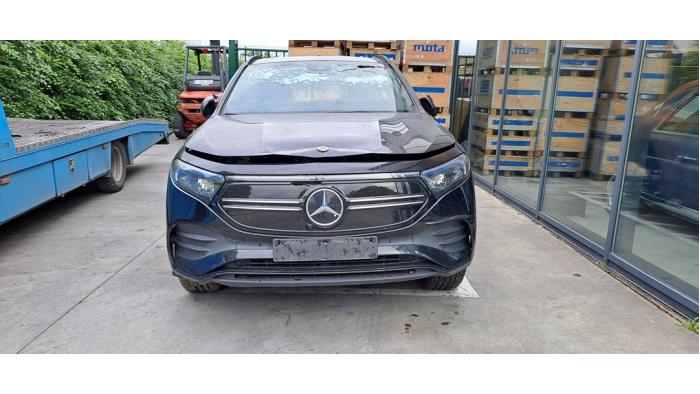 Mercedes EQA V680