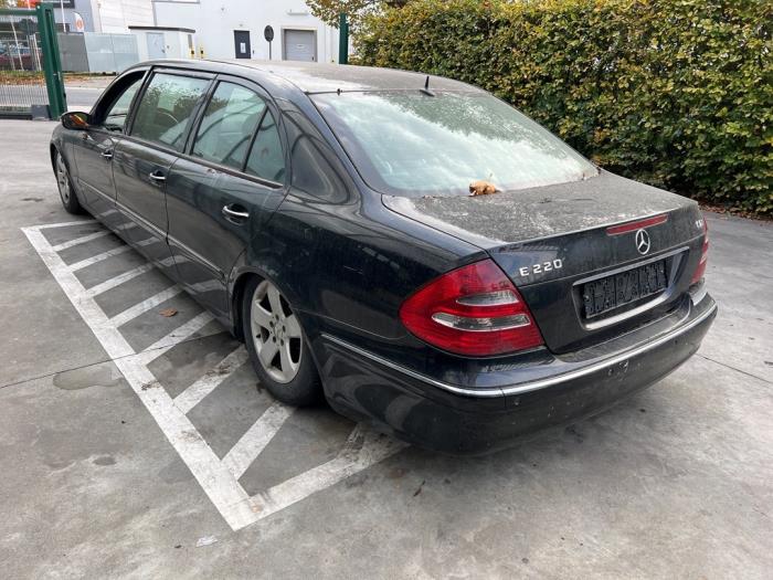 Mercedes E 2.2 E-220 CDI 16V Sloopvoertuig (2002)