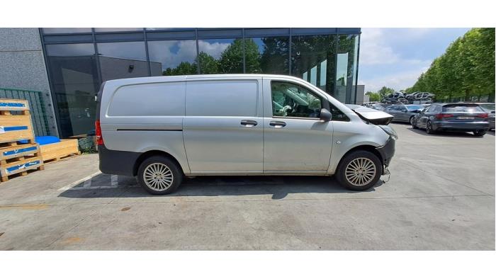 Mercedes Vito V694