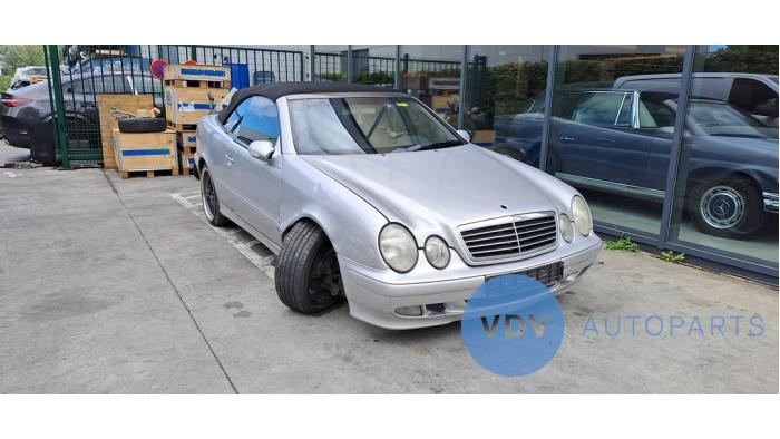 Mercedes CLK (R208) 2.0 200 16V