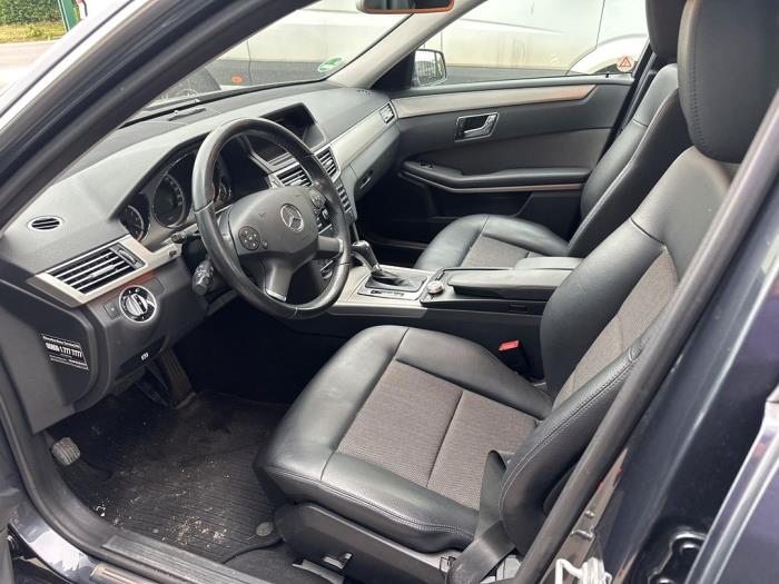 Mercedes E-Klasse V697