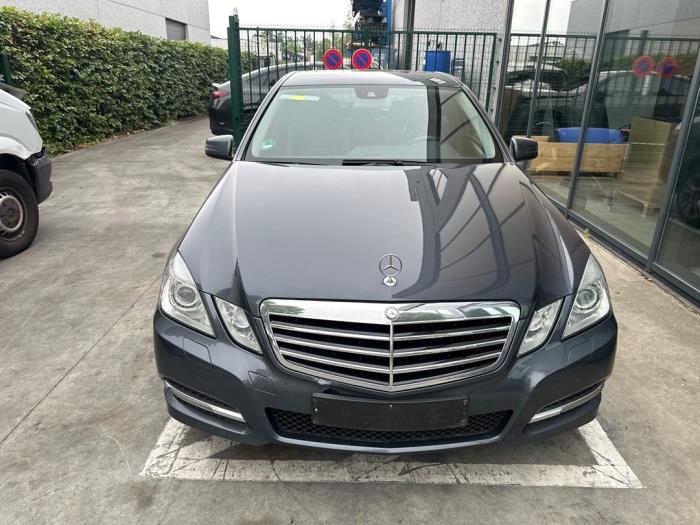 Mercedes E-Klasse V697