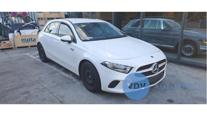 Mercedes A (177.0) 1.5 A-160d