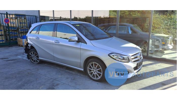 Mercedes B (W246) 1.8 B-220 CDI BlueEFFICIENCY