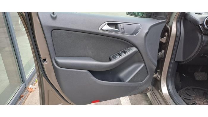 Mercedes B-Klasse V753