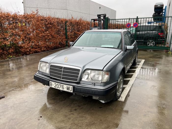 Mercedes E-Klasse V796