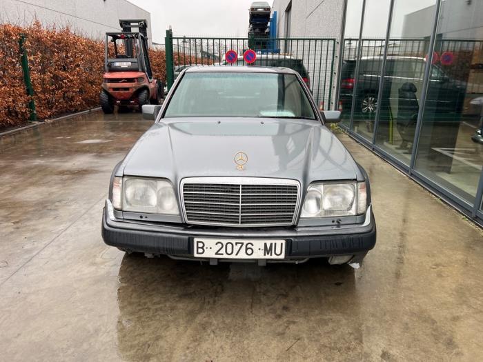 Mercedes E-Klasse V796