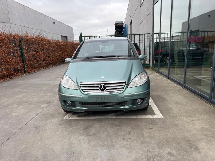 Mercedes A-Klasse V822