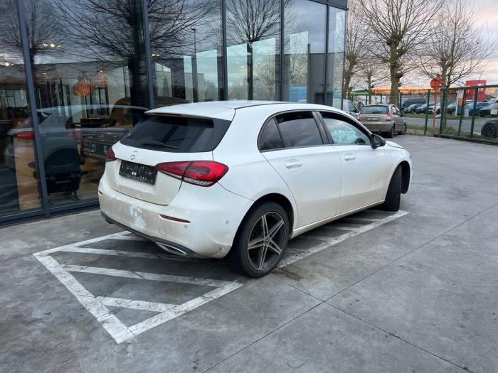 Mercedes A-Klasse V824