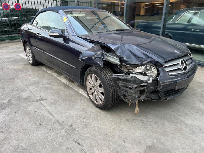 Mercedes CLK V826