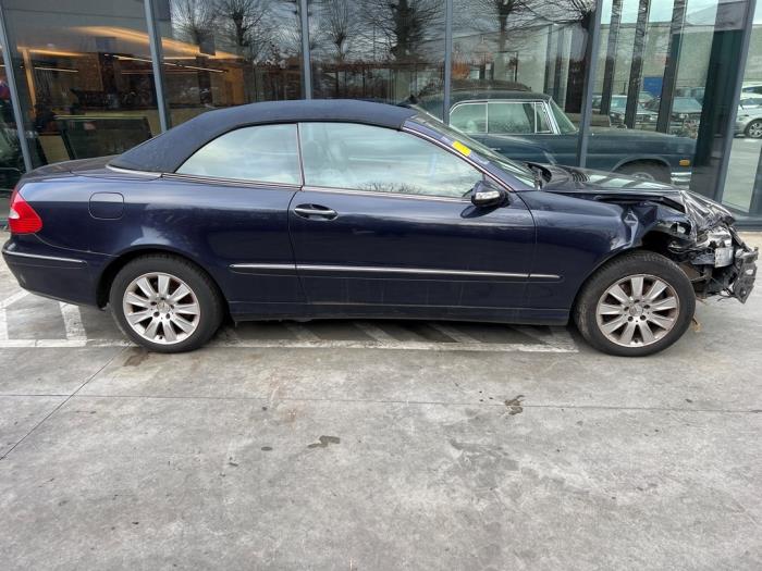 Mercedes CLK V826