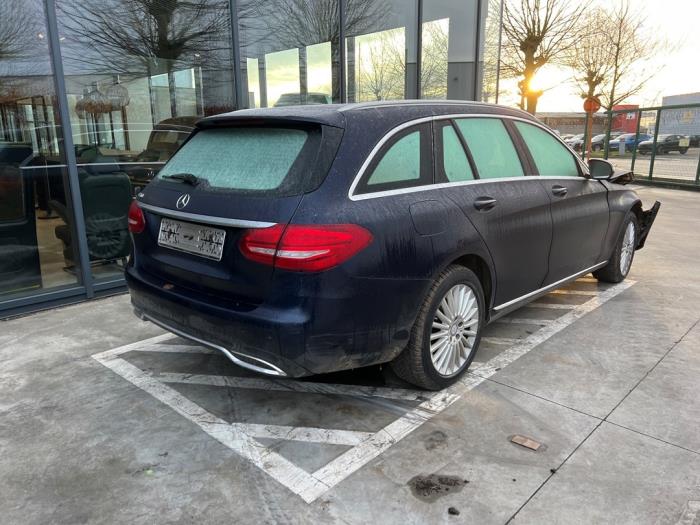 Mercedes C-Klasse V836