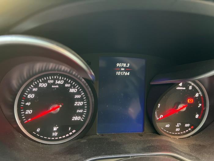 Mercedes C-Klasse V836