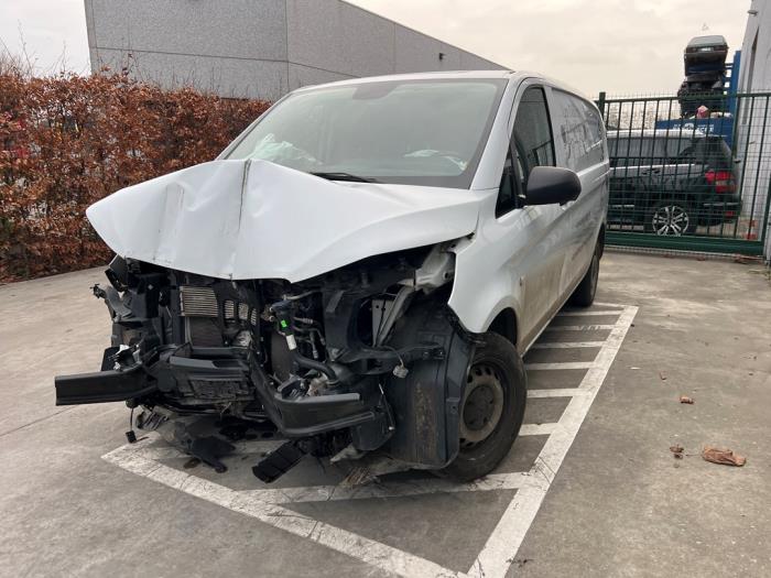 Mercedes Vito V866