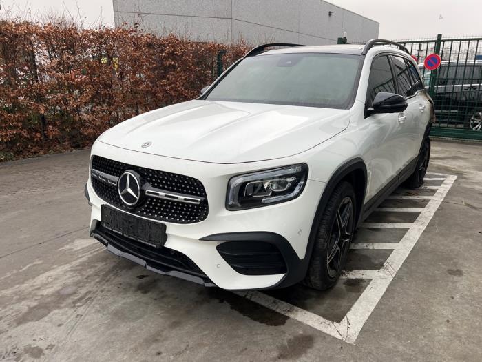 Mercedes GLB-Klasse V871