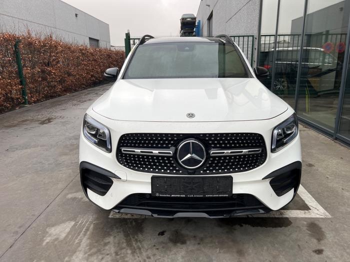 Mercedes GLB-Klasse V871