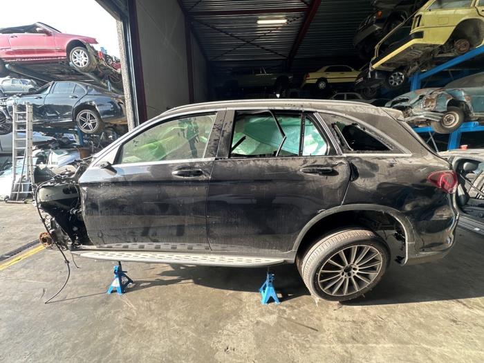 Mercedes GLC 2.0 300d 16V 4-Matic Sloopvoertuig (2019, Zwart)