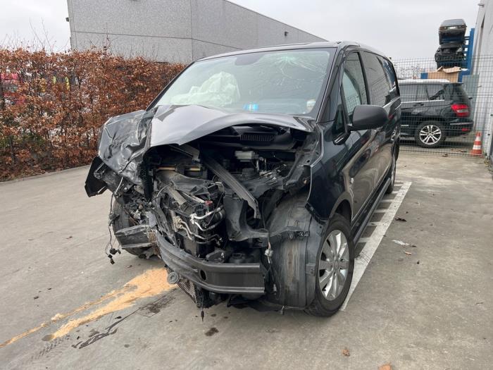 Mercedes Vito V875