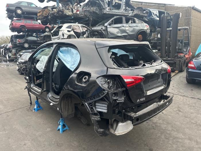 Mercedes A-Klasse V876