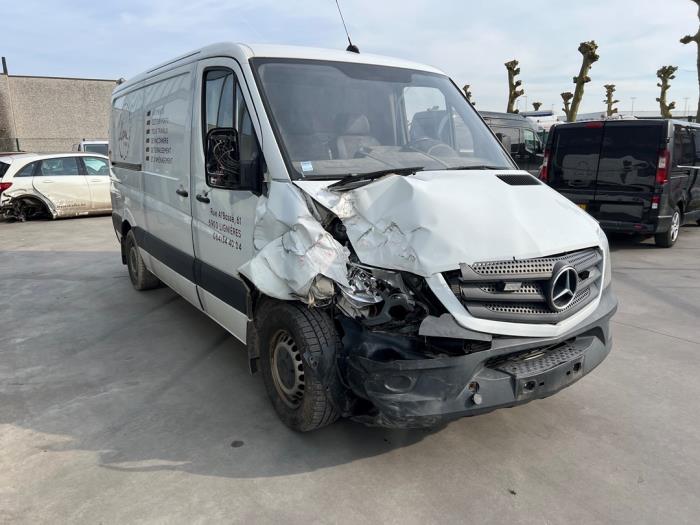 Mercedes Sprinter V879