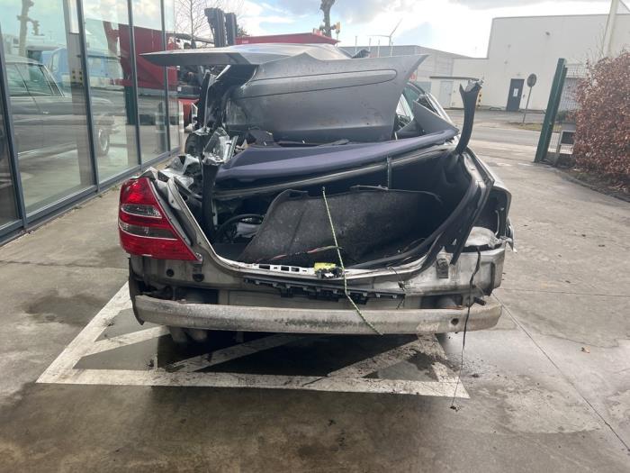 Mercedes E 2.2 E-200 CDI 16V Sloopvoertuig (2003, Zilver)